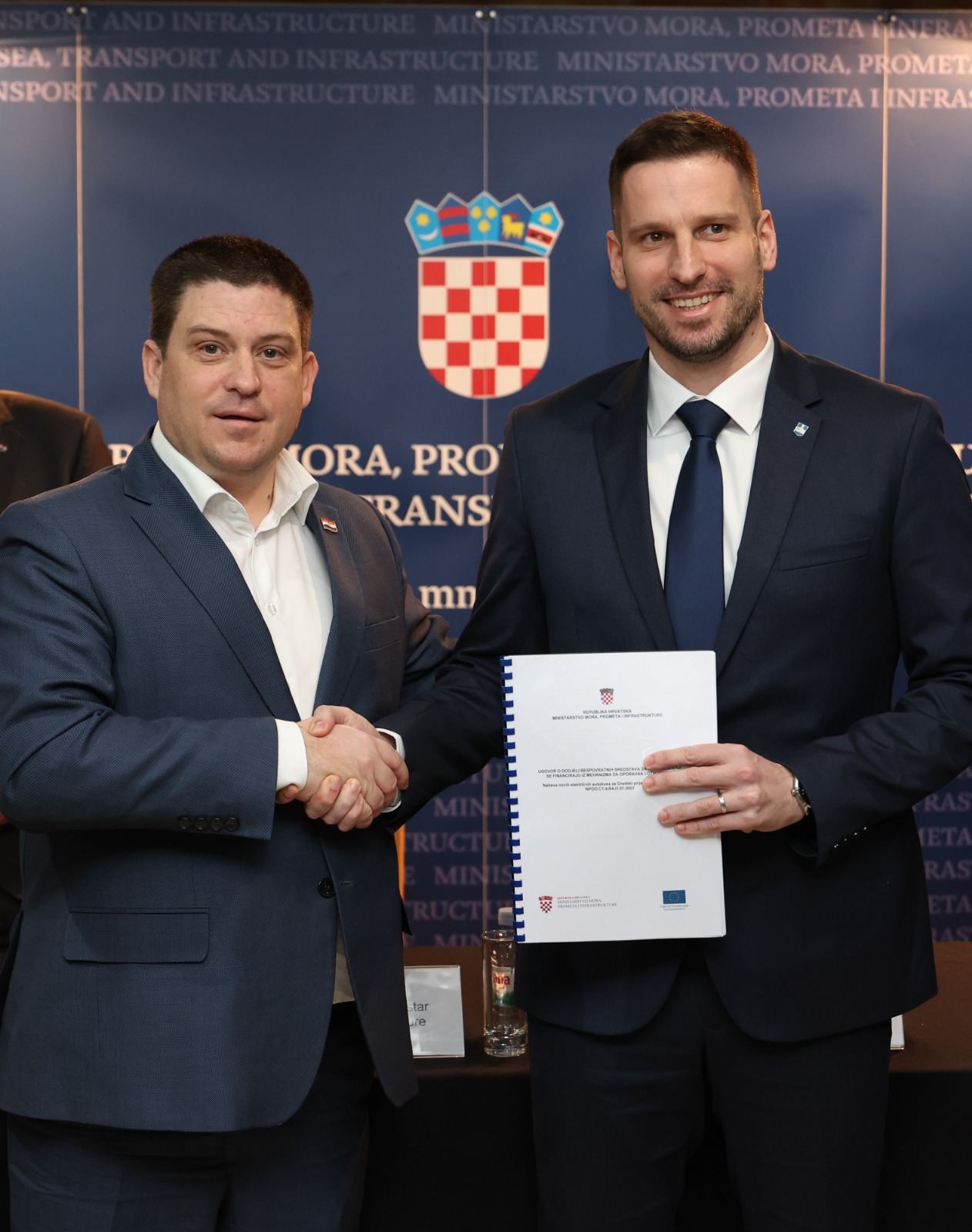 Osijek Gets Its First Electric Buses, Novatec Delivers 15 Azure 12 Units
